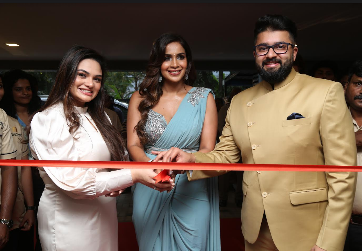 Finesse Aesthetic medical and surgical centre is a state of the art beauty and cosmetic facility which is the first of its kind in Chennai inaugurated by Actress Samyukta Shan