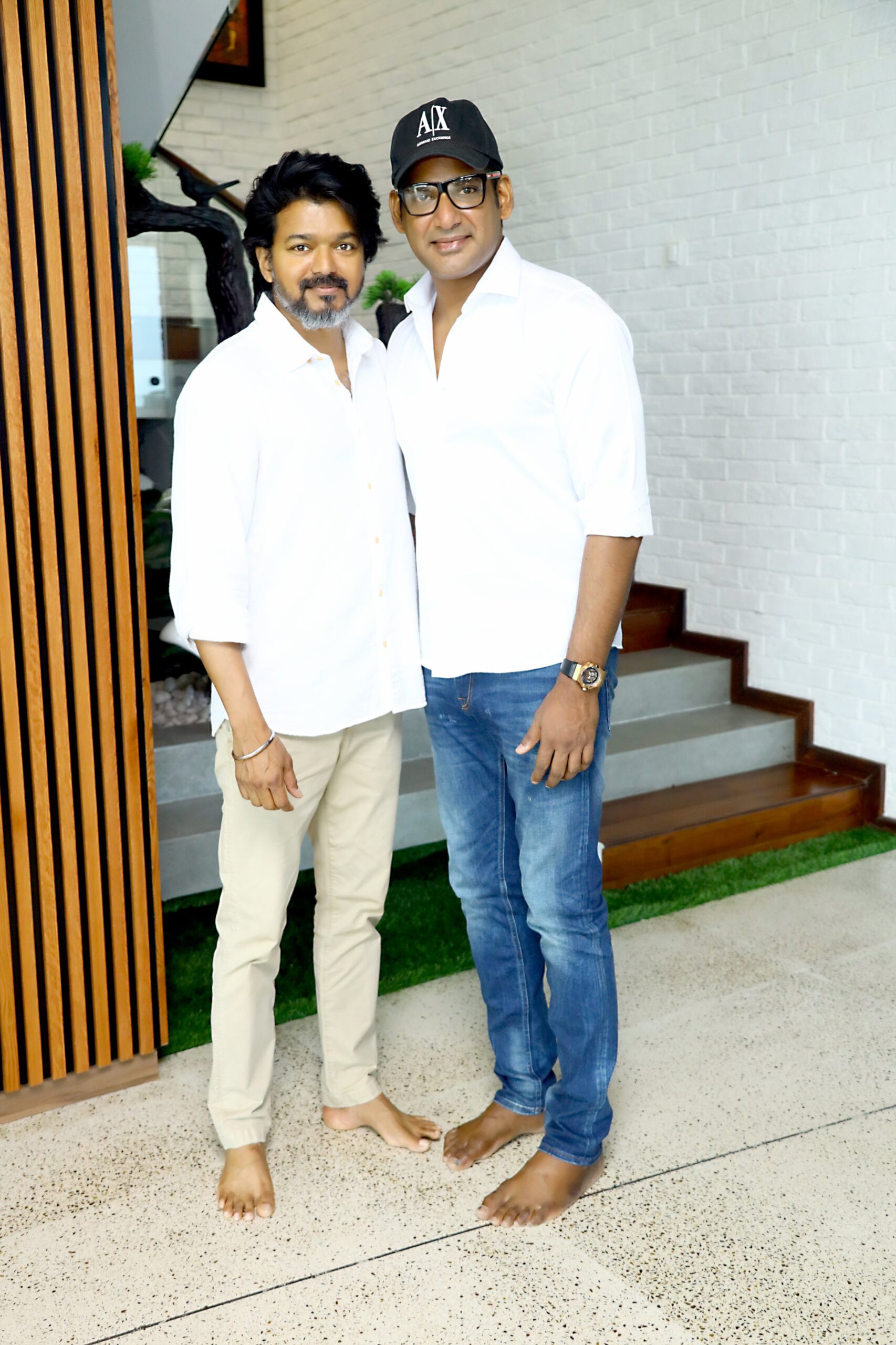 Puratchi Thalapathy meets Thalapathy!
