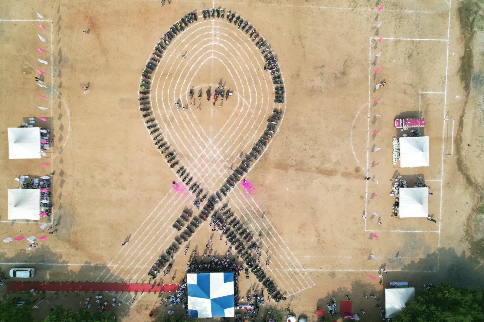 மார்பகப் புற்றுநோய் குறித்த விழிப்புணர்வை ஏற்படுத்தும் இருசக்கர வாகனப் பேரணி காவேரி மருத்துவமனை மற்றும் மகளிர் மோட்டார் ஸ்போர்ட் கிளப் இணைந்து சென்னையில் நடத்தின